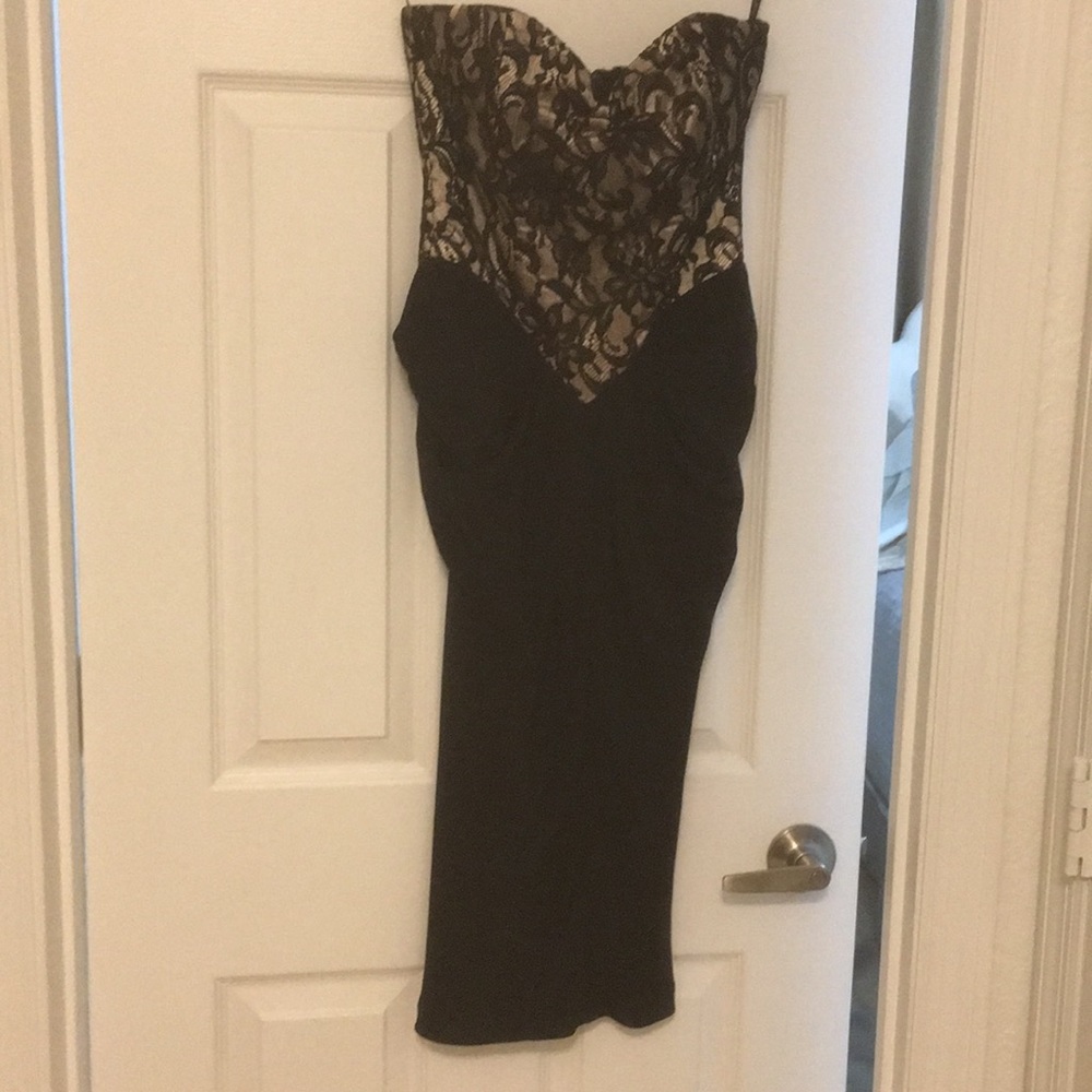 Beautiful Betsy Johnson Cocktail Dress size 4